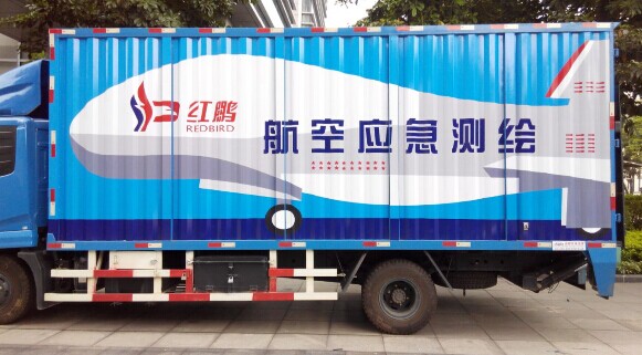 白云區(qū)車體廣告新選擇 雙面噴繪與車身貼噴技術(shù)解析